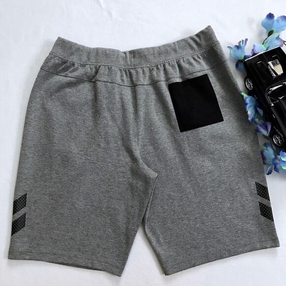 Ideology NWT Sweat Shorts Men XL - Picture 5 of 11